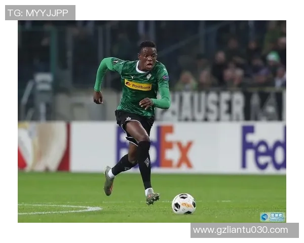 深圳足球队以67分领跑联合会杯积分榜展现强劲实力